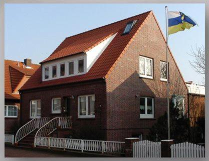 Haus Monika Apartment Джуист Екстериор снимка
